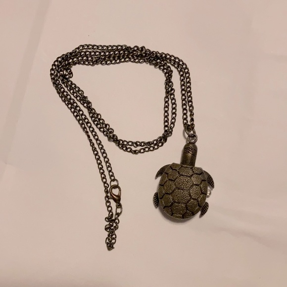 Turtle watch necklace! - Picture 1 of 2